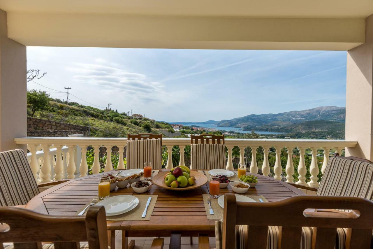 Adelinas' Apartment Argostoli  Eksteriør billede