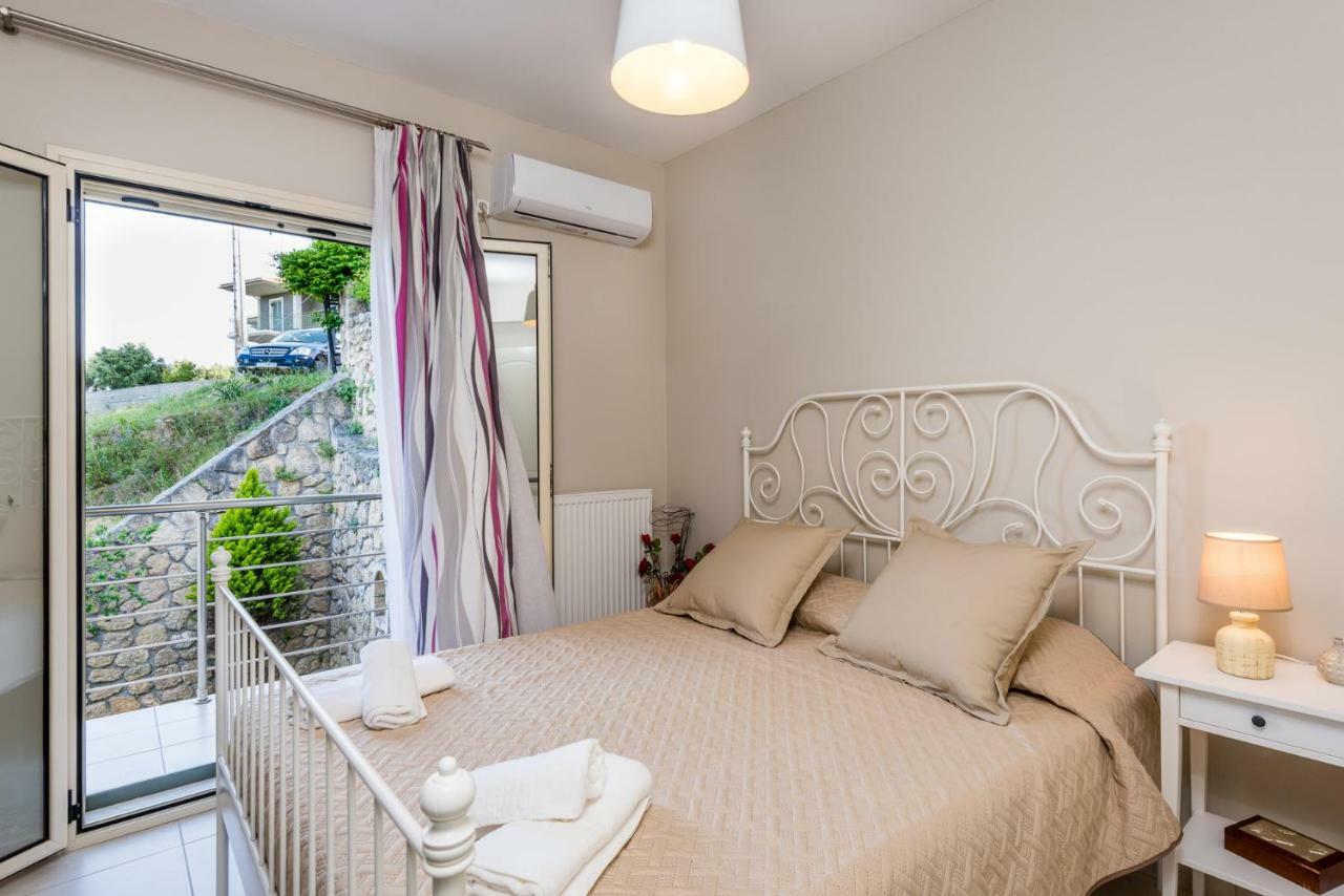 Adelinas' Apartment Argostoli  Eksteriør billede