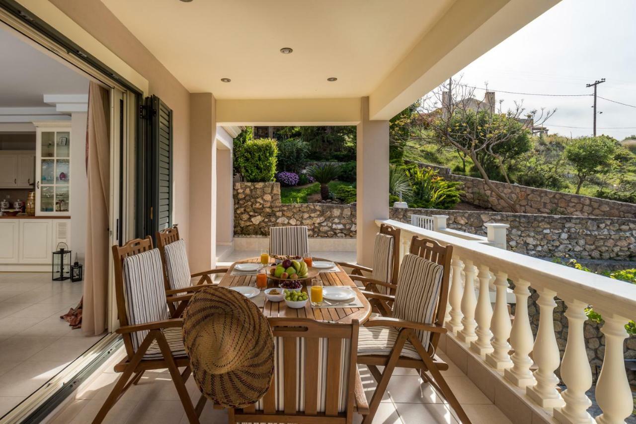 Adelinas' Apartment Argostoli  Eksteriør billede