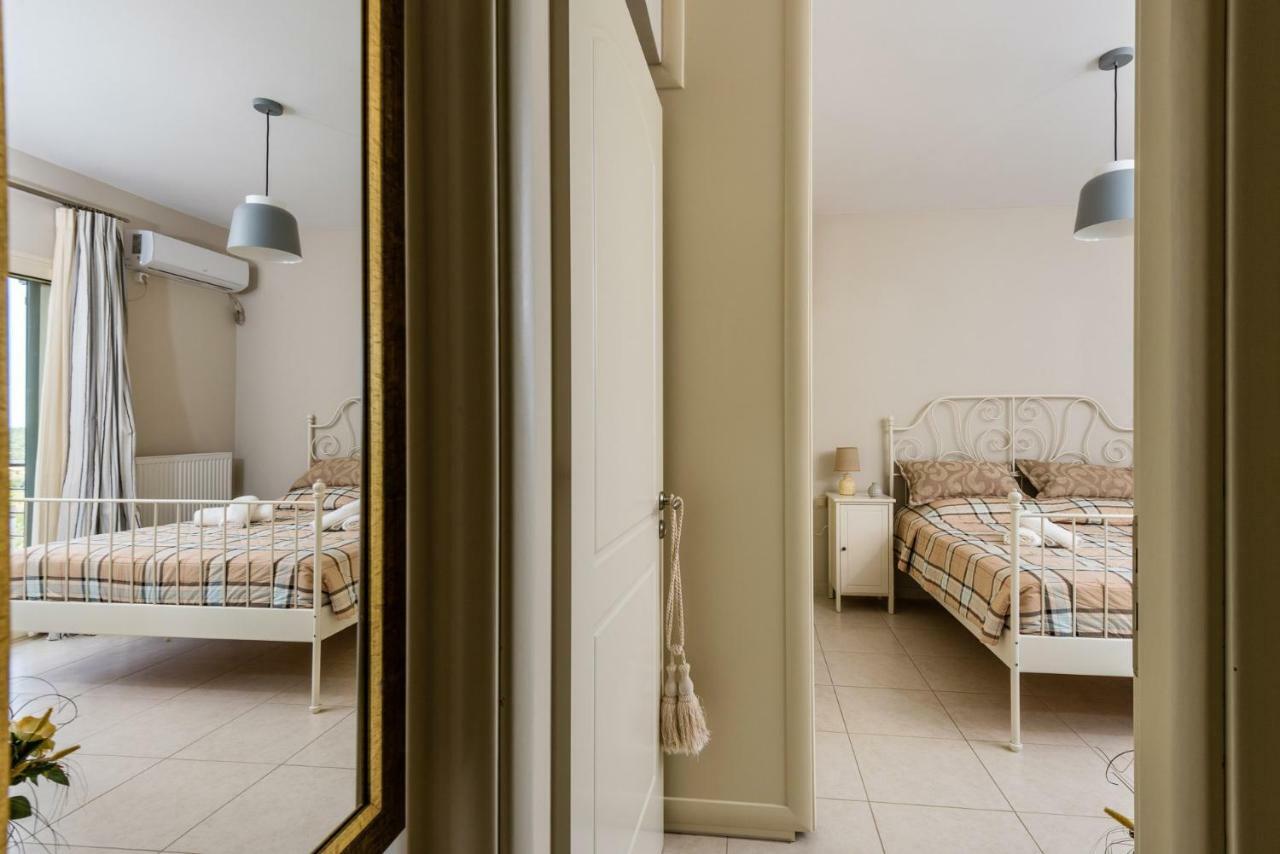 Adelinas' Apartment Argostoli  Eksteriør billede